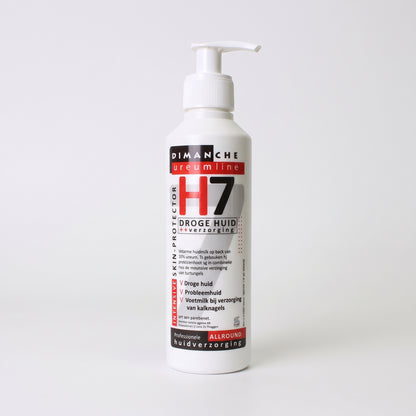 Treatment of fungal nails with H7 foot cream from Ureumline