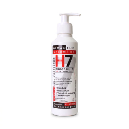 Treatment of fungal nails with H7 foot cream from Ureumline